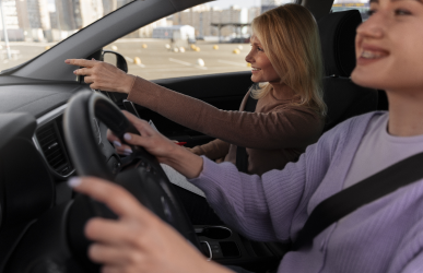 Отримай знижку 1000 грн — навчайся водінню разом із другом у автошколі «СкіфПлюс»!