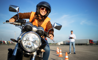 Інструктор з водіння мотоцикла A, A1 у Херсоні – СкифПлюс